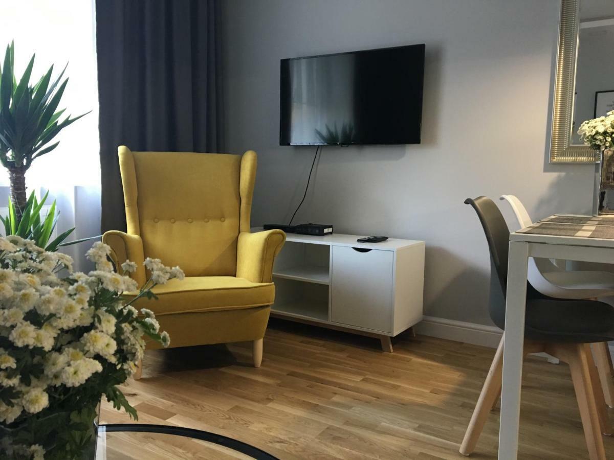Family&Business Elegant Apartments Astronautów Centrum z Parkingiem Kielce Exterior foto