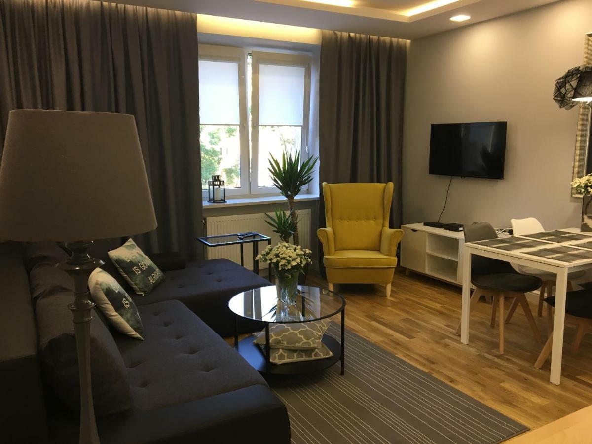 Family&Business Elegant Apartments Astronautów Centrum z Parkingiem Kielce Exterior foto